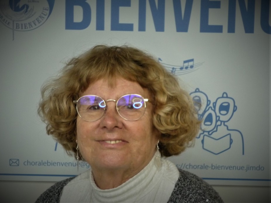 Evelyne SAVALLE Soprano.jpg